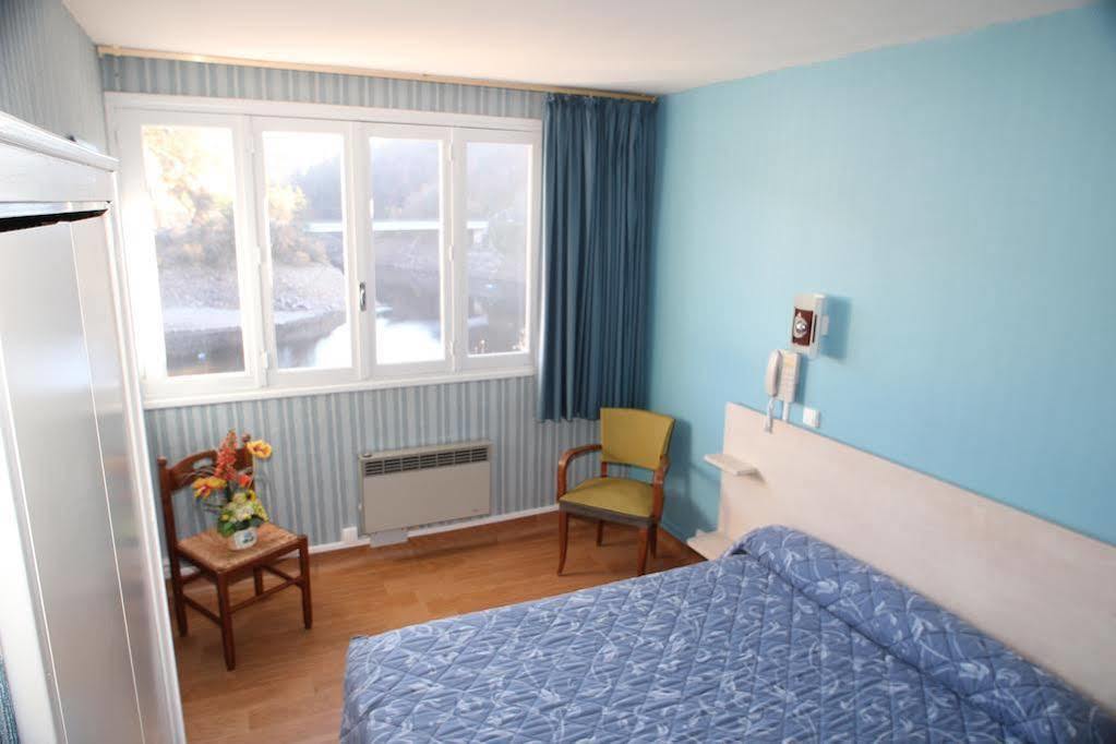 Logis Garabit Hotel Exterior photo